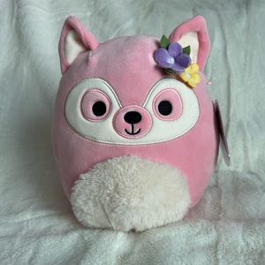 NWT Squishmallows 8”  Ditty the Pink Lemur Easter 2024